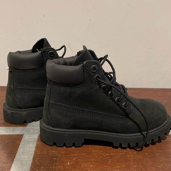 Boys Timberland Boots - Picture 1 of 4